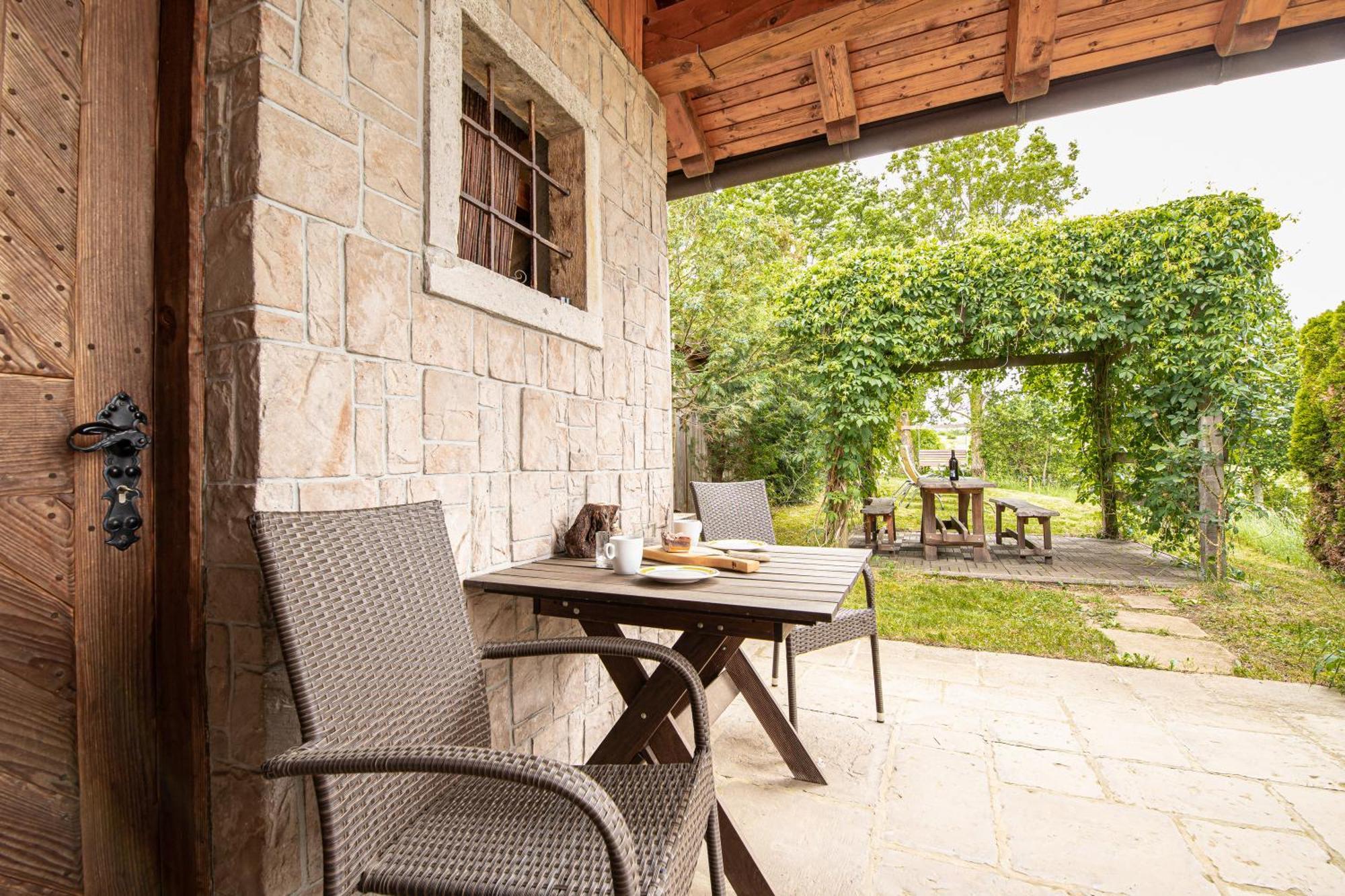 House Na Meji With Sauna - Happy Rentals Pivka Exterior foto
