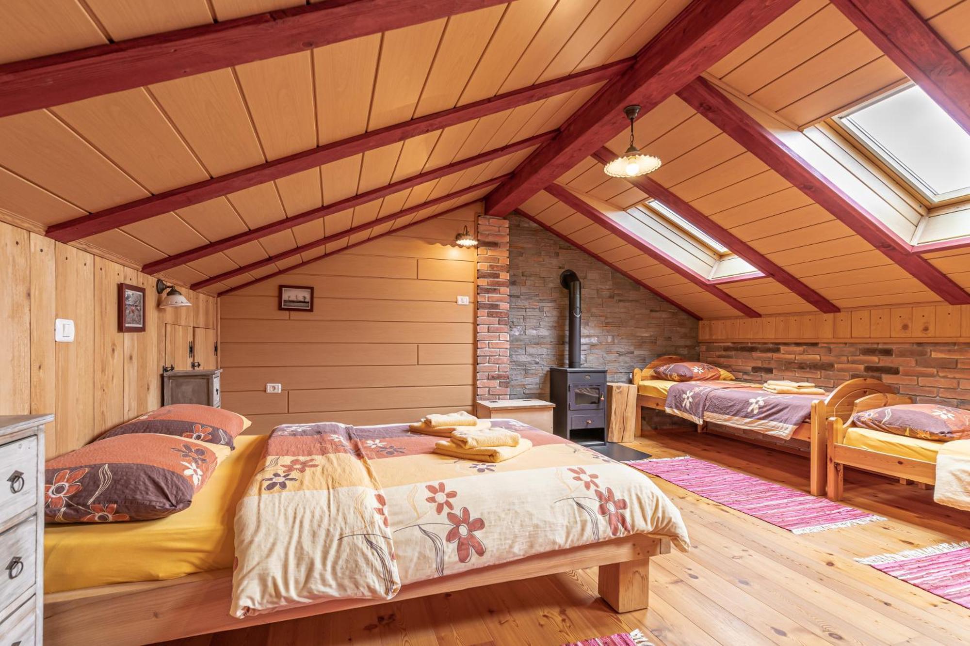 House Na Meji With Sauna - Happy Rentals Pivka Exterior foto