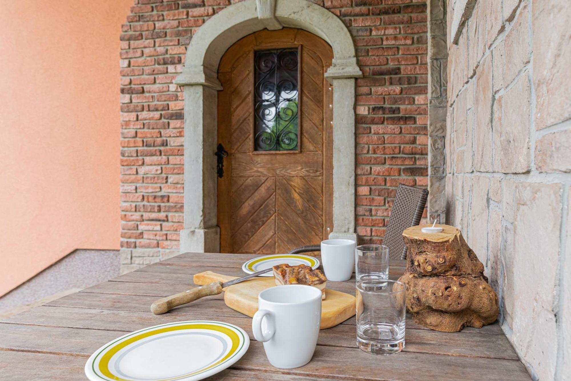 House Na Meji With Sauna - Happy Rentals Pivka Exterior foto