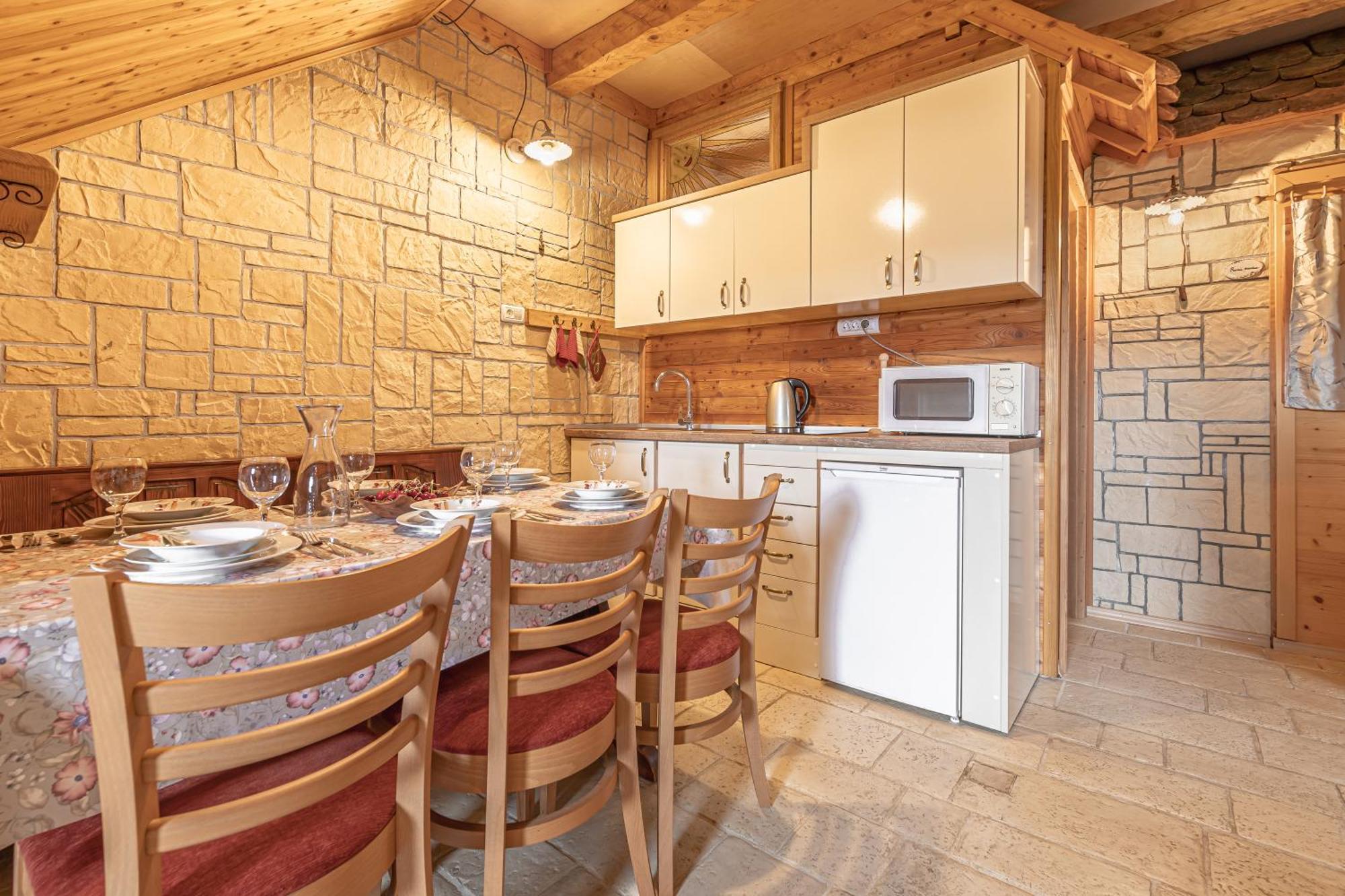 House Na Meji With Sauna - Happy Rentals Pivka Exterior foto